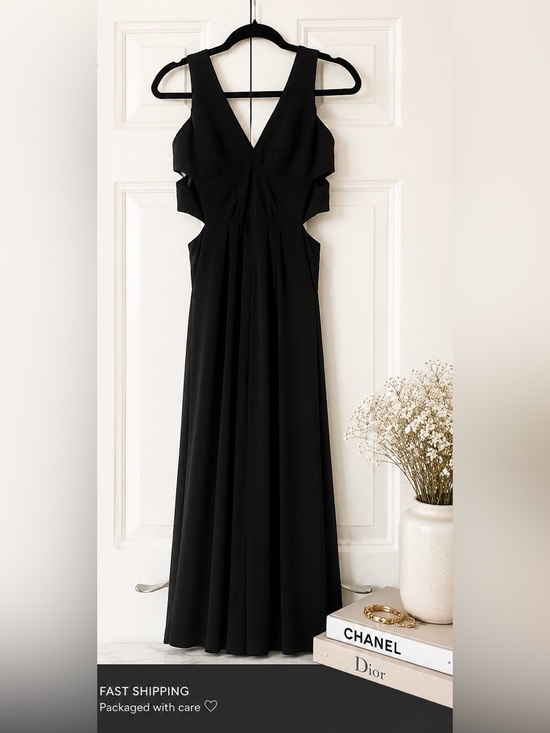 Crystal Doll Dresses & Skirts - Crystal Doll Black Backless V‑Neck Maxi Dress